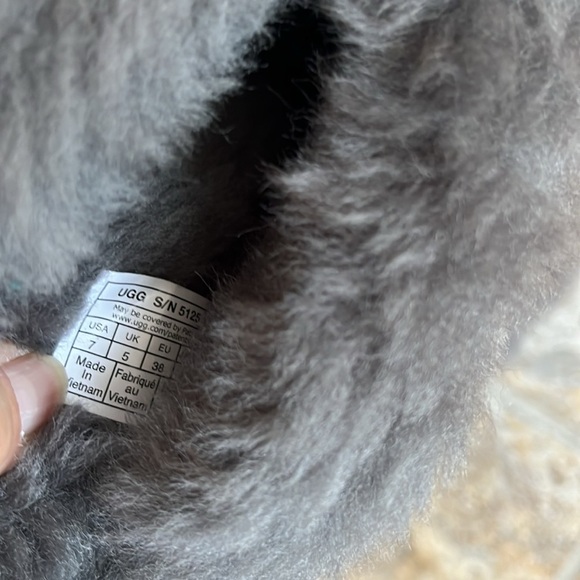 Ugg Coquette Slipper Size 7 NWT - Picture 11 of 14